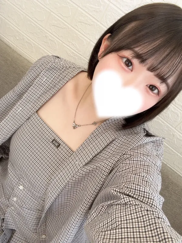 瀬奈ゆゆ