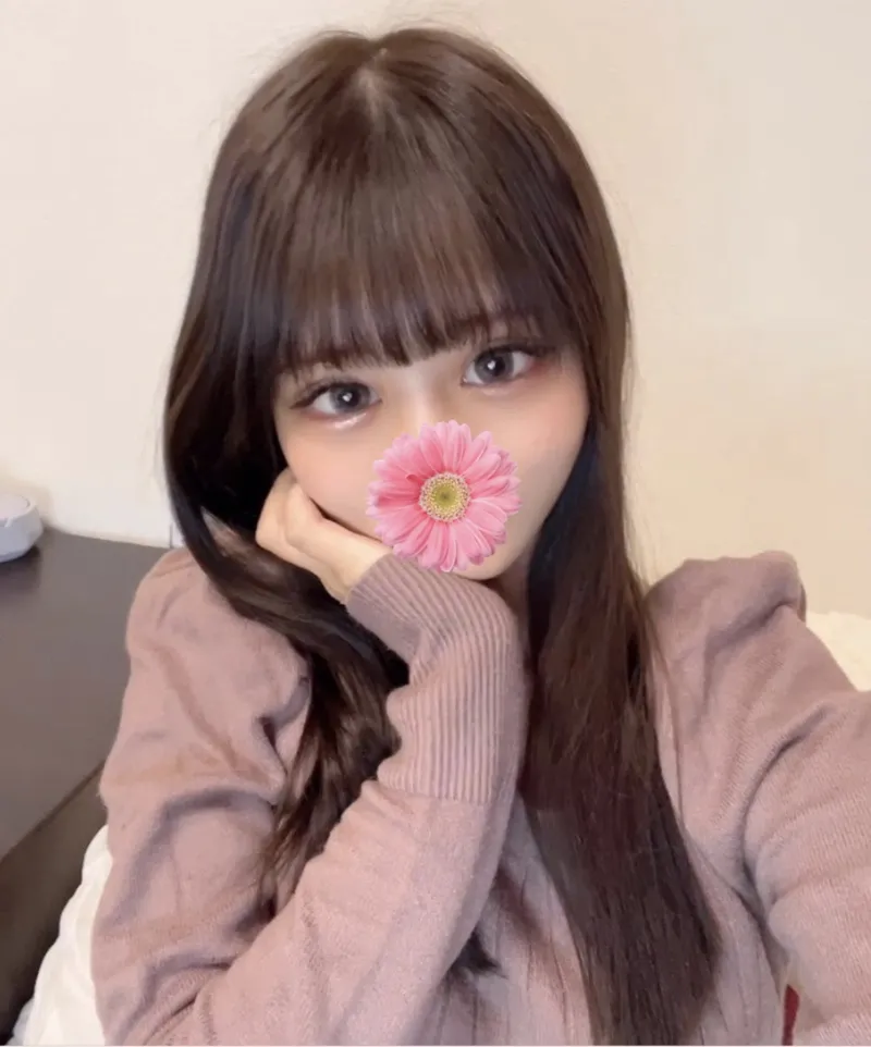 綾瀬ひな
