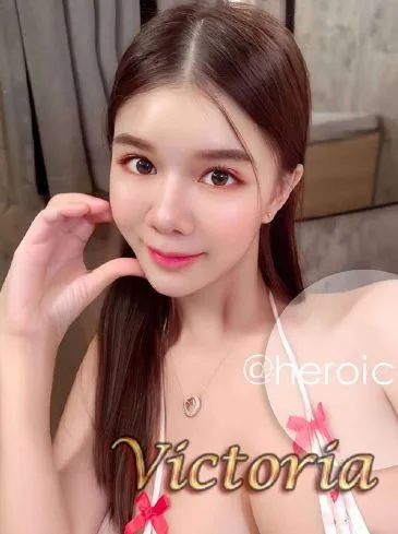 友梨奈