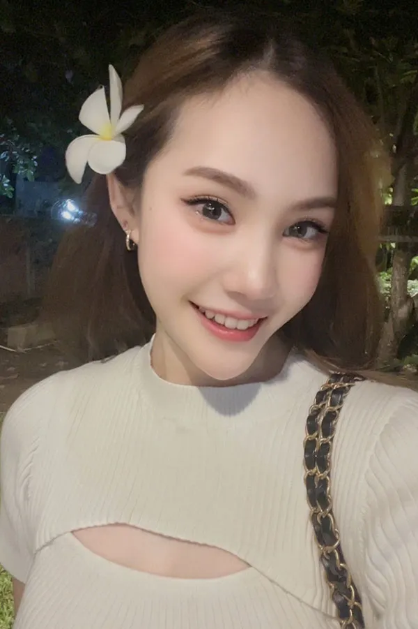 リナ