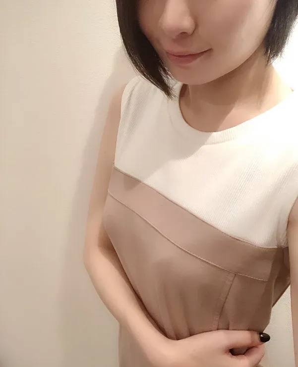 観月 さりな