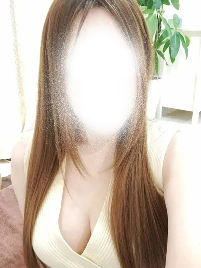 山根ゆうか