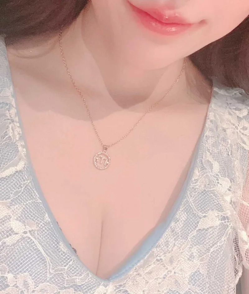 ゆりあ