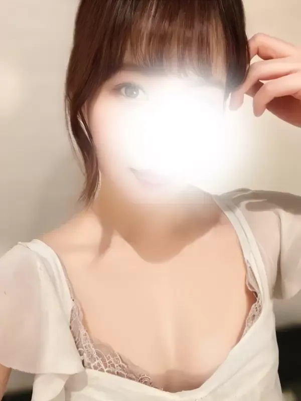 優木ふみ