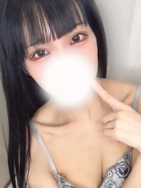 源ゆりな