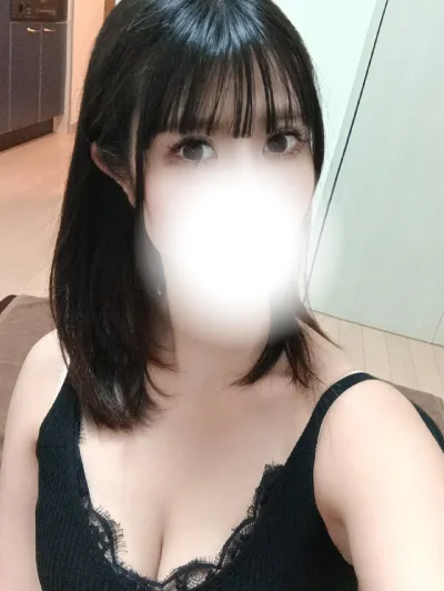 高見かれん
