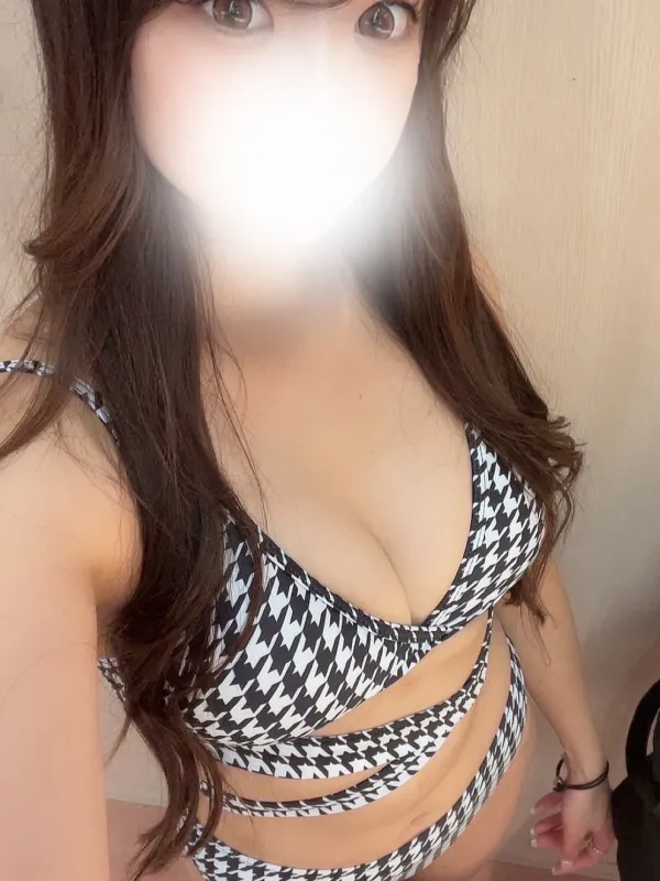 西川　あかね