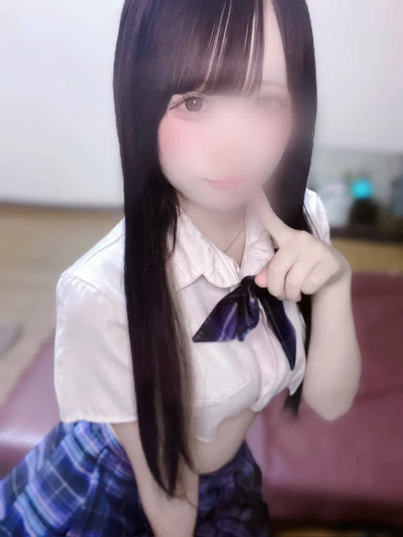 もえな