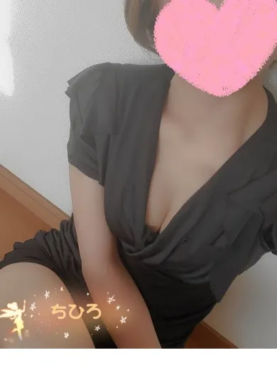 荻野ちひろ