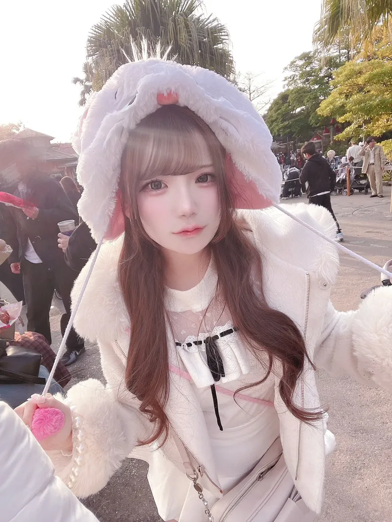 苺もえ