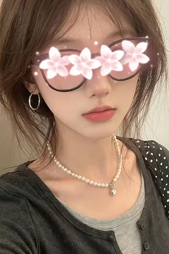 あや