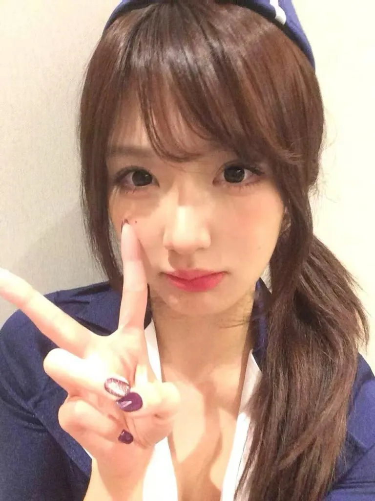 みな