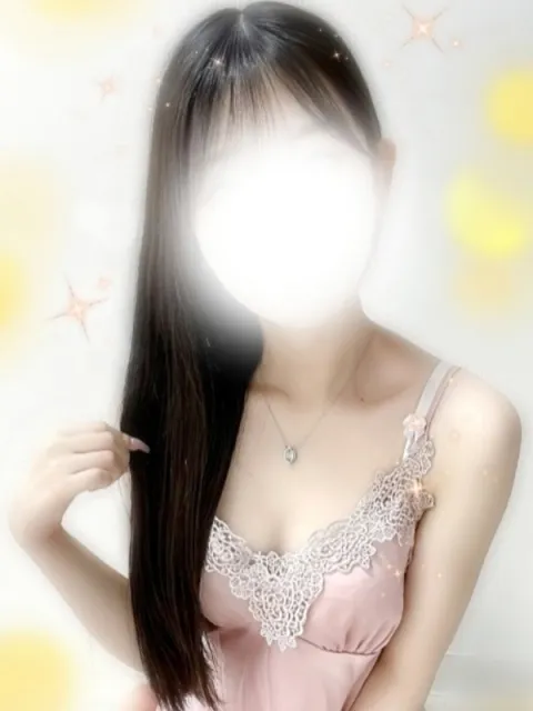 秦　すずな