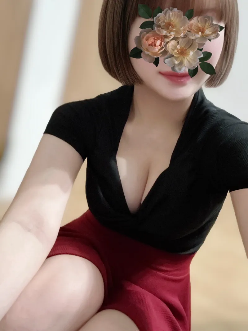 葉月 芹那