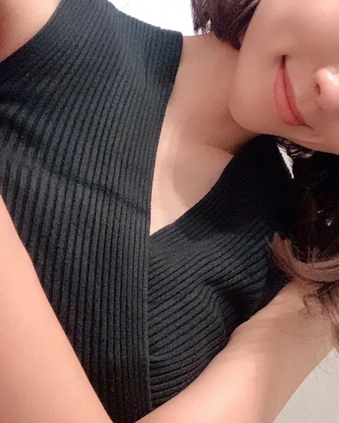 北川綾