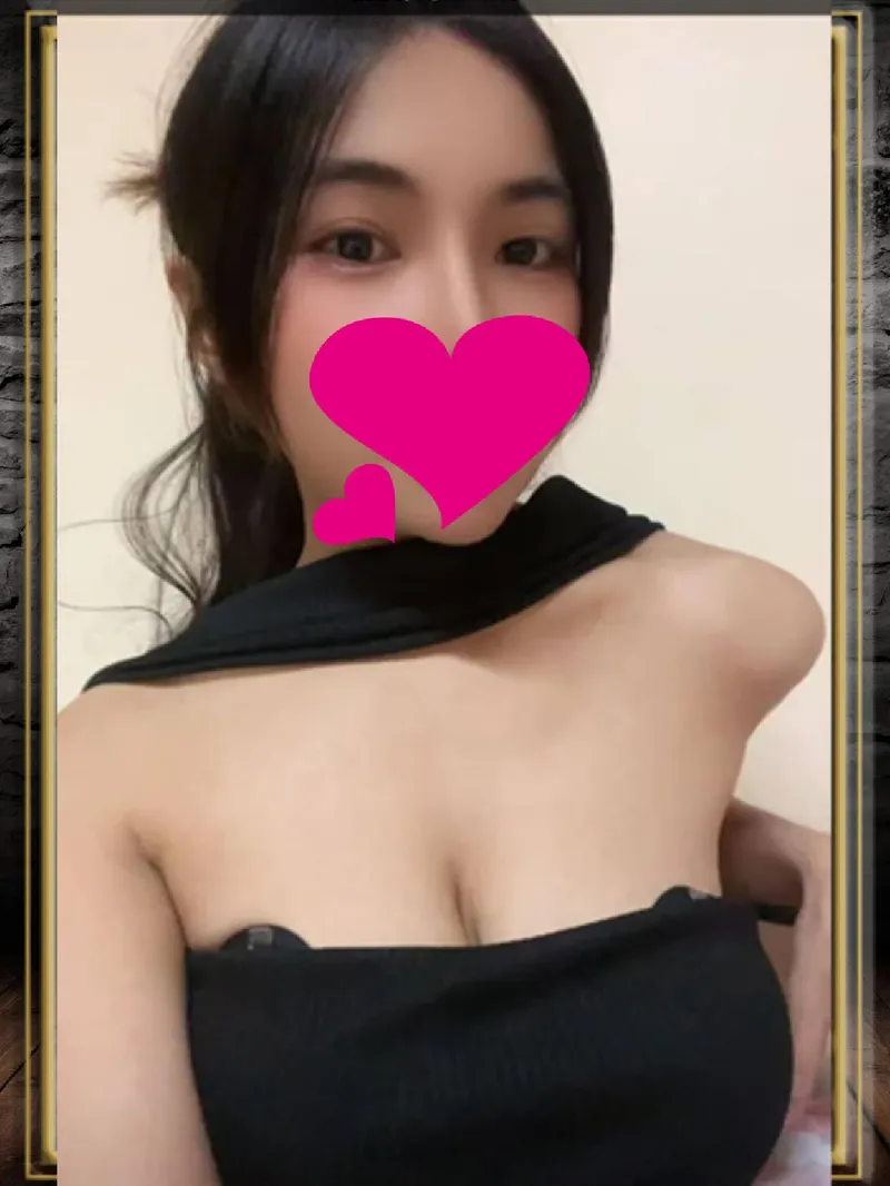 エミリ
