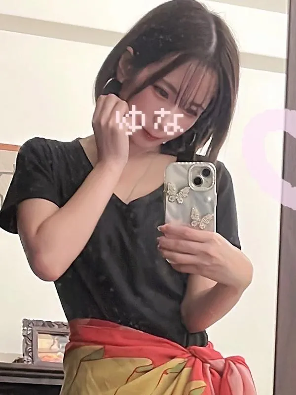 新井 ゆな