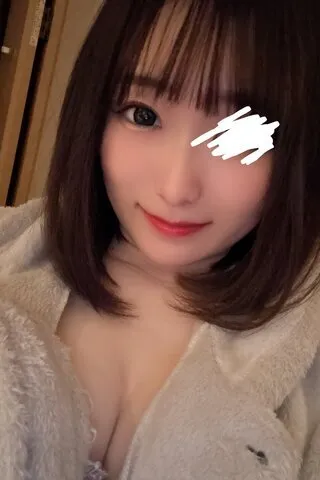 有栖川えま