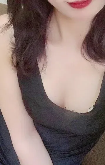 ゆりな