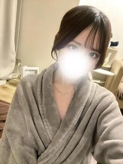 小川真央