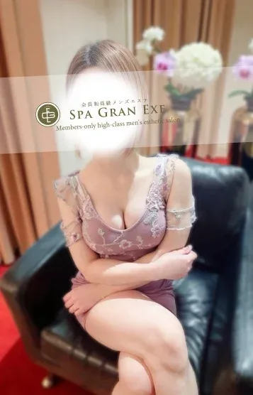 新田みな