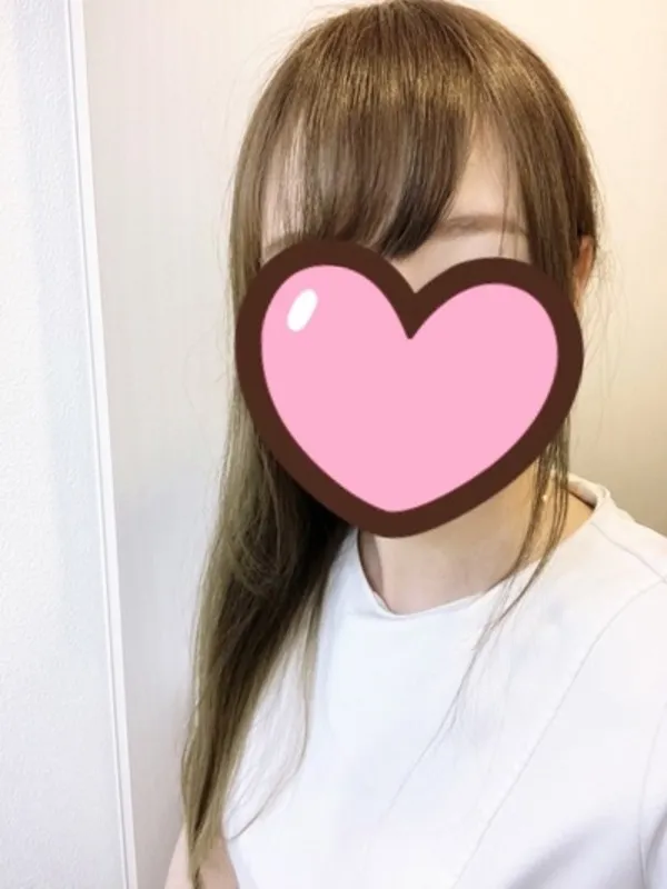 藤咲 なな