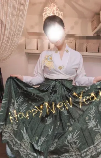 司　詩織