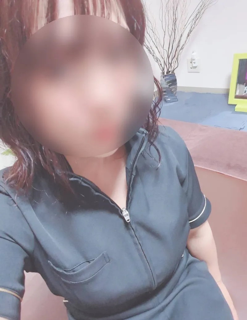 七瀬 葵
