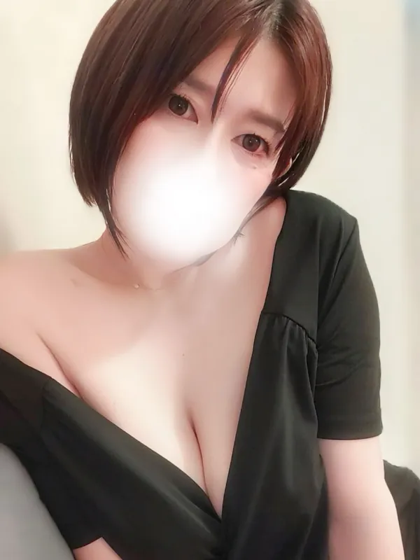 美月いろは