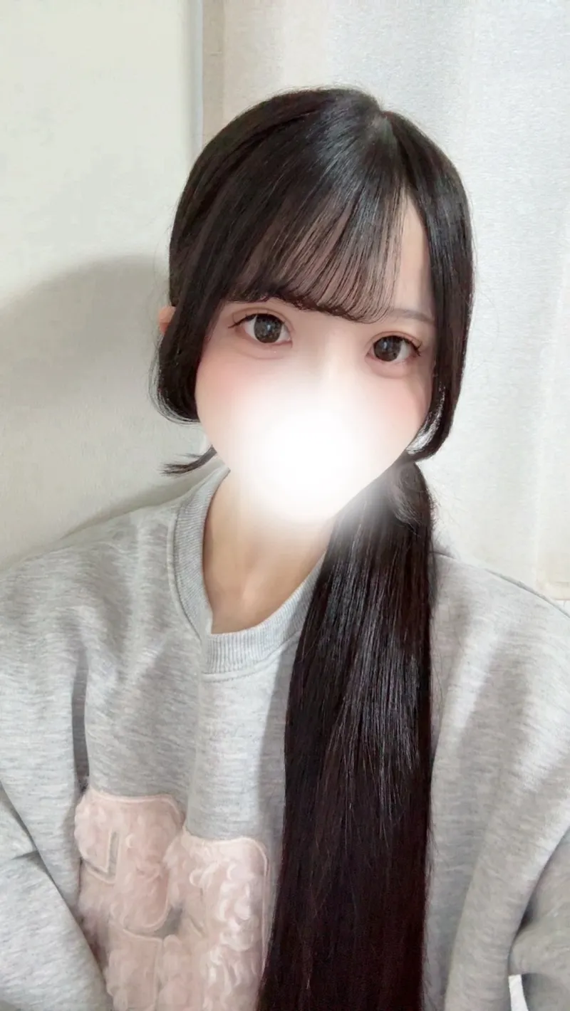 鈴村 みいな
