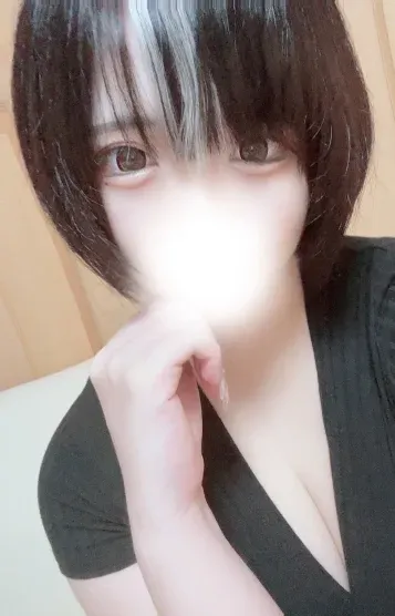 あまい　まお