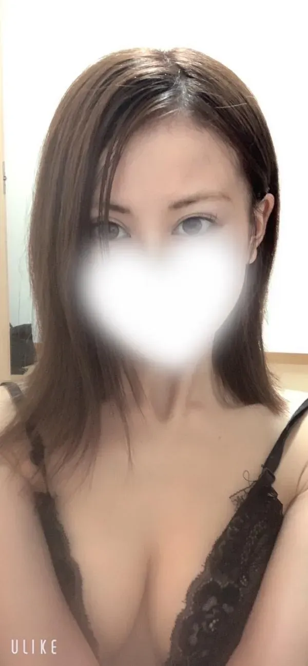 今井　くるみ