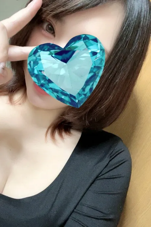宇佐美 茜