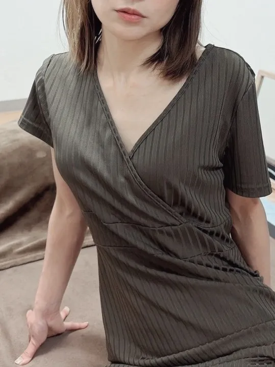 茜